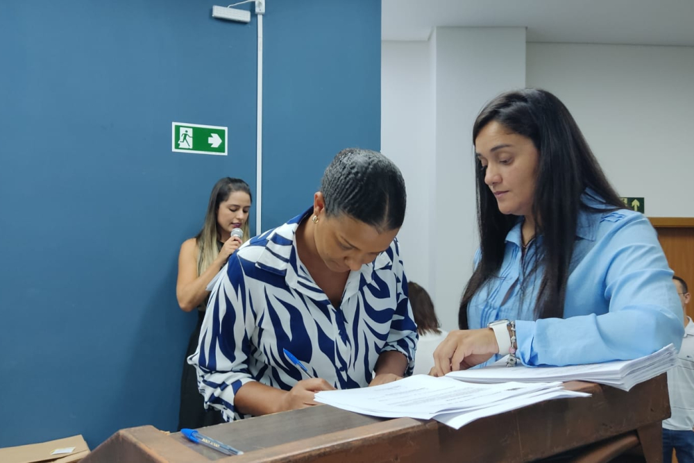 Prefeitura de Araxá empossa novos servidores nas áreas de Ação Social, Fazenda e Saúde