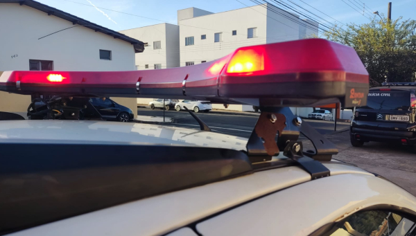 Dupla é detida com drogas no bairro Alvorada, em Araxá