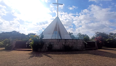 Fiéis celebram Dia de Nossa Senhora de Fátima com festa religiosa em Araxá