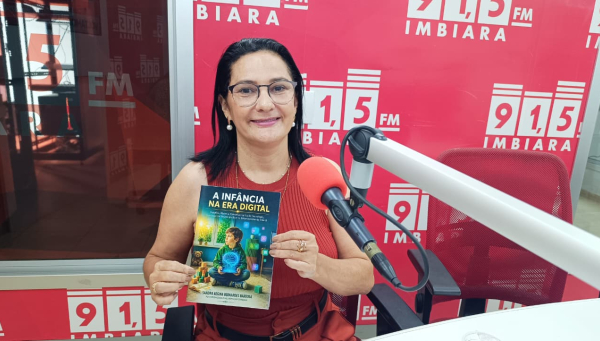 Especialista alerta para impactos das telas no hábito da leitura em Araxá