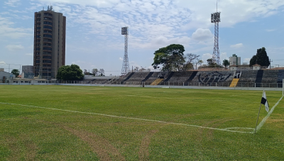 Prefeitura oficializa cessão do Estádio Fausto Alvim para jogos do Araxá Esporte Clube