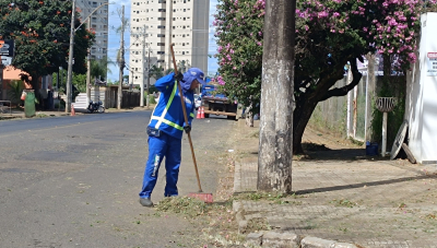 Bairros e avenidas de Araxá recebem serviços de limpeza e manutenção nesta sexta (22)