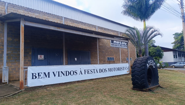 Araxá recebe 39ª Festa dos Motoristas com missas, shows, carreata e show de prêmios