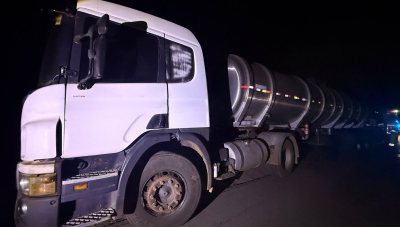 Motorista é preso ao dirigir carreta sob efeito de álcool na BR-262, em Nova Serrana