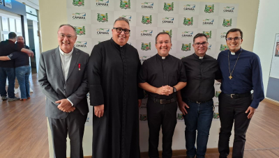 Vocação e fé: Homenagem destaca vocação sacerdotal e trabalho dos padres em Araxá