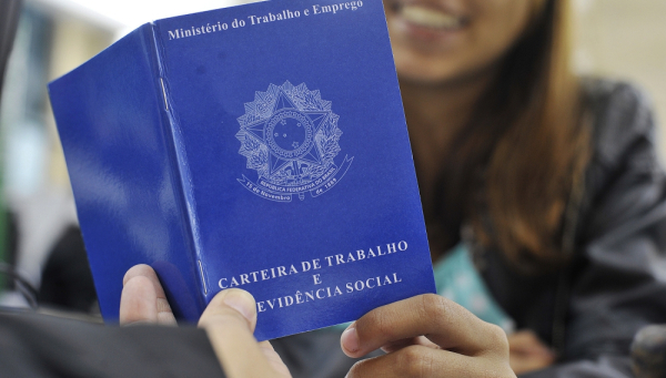 SINE oferta 589 vagas de emprego nesta quinta-feira (20) em Araxá